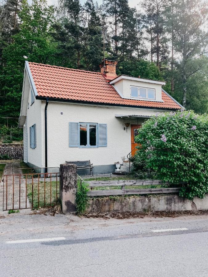 Charming House With Wood Stove Near Lake Virserum 외부 사진