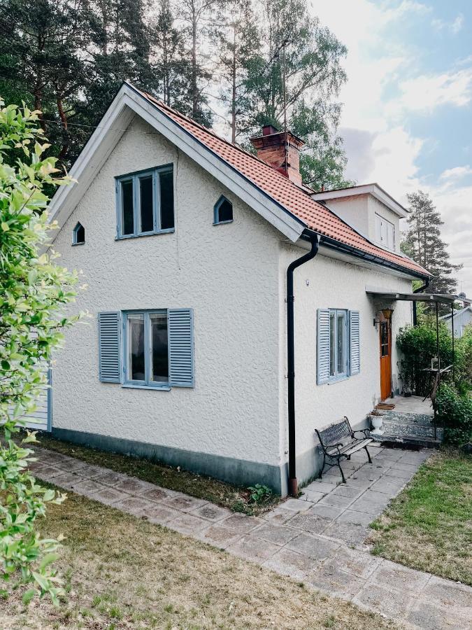Charming House With Wood Stove Near Lake Virserum 외부 사진