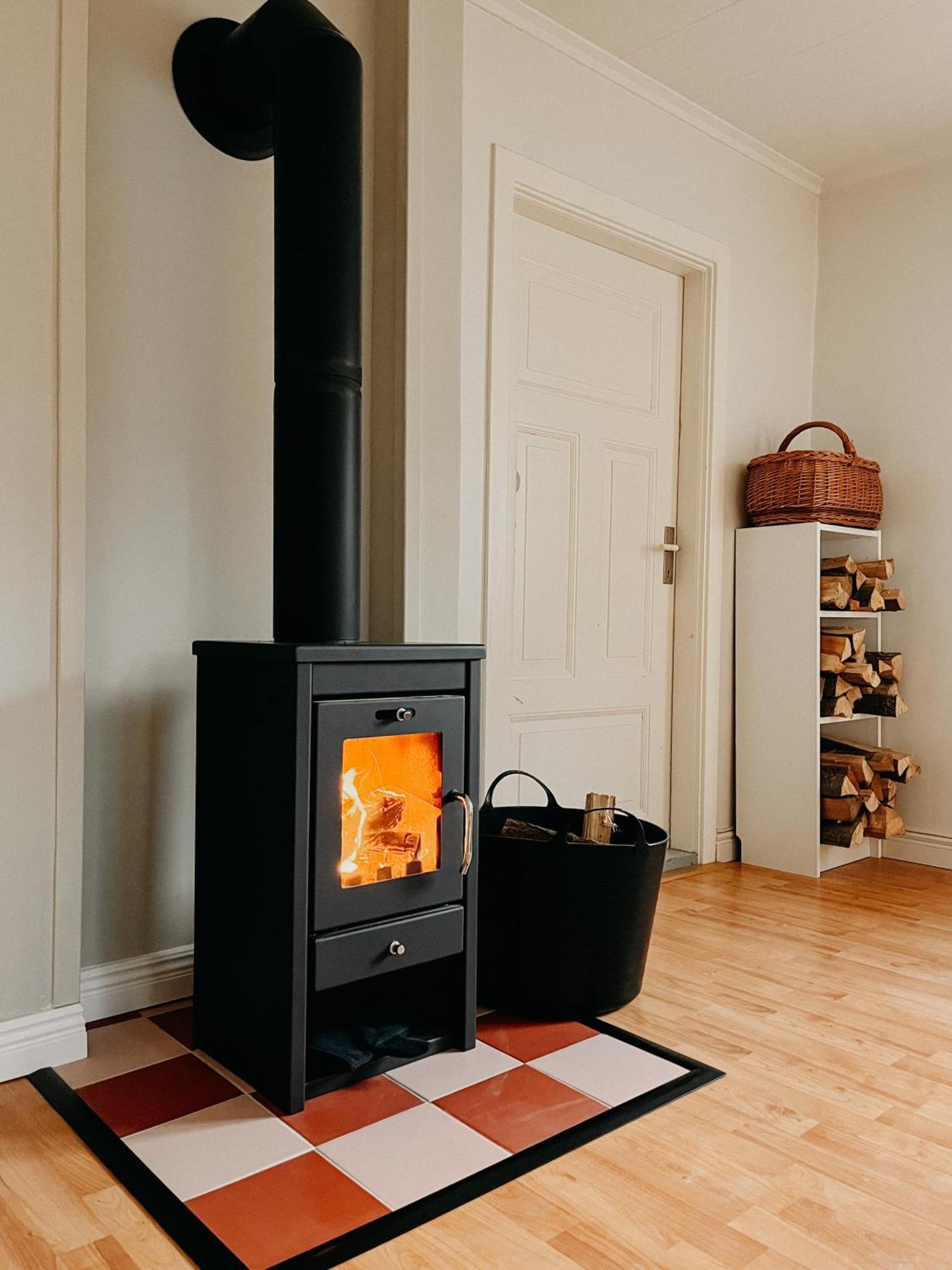 Charming House With Wood Stove Near Lake Virserum 외부 사진